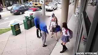 Охранник шантажом принудил няшную воровку к минету и к траху в письку